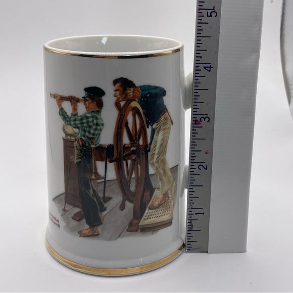 Norman Rockwell Porcelain Tankard “River Pilot” coffee cup. Vintage. In box. - Picture 7 of 8
